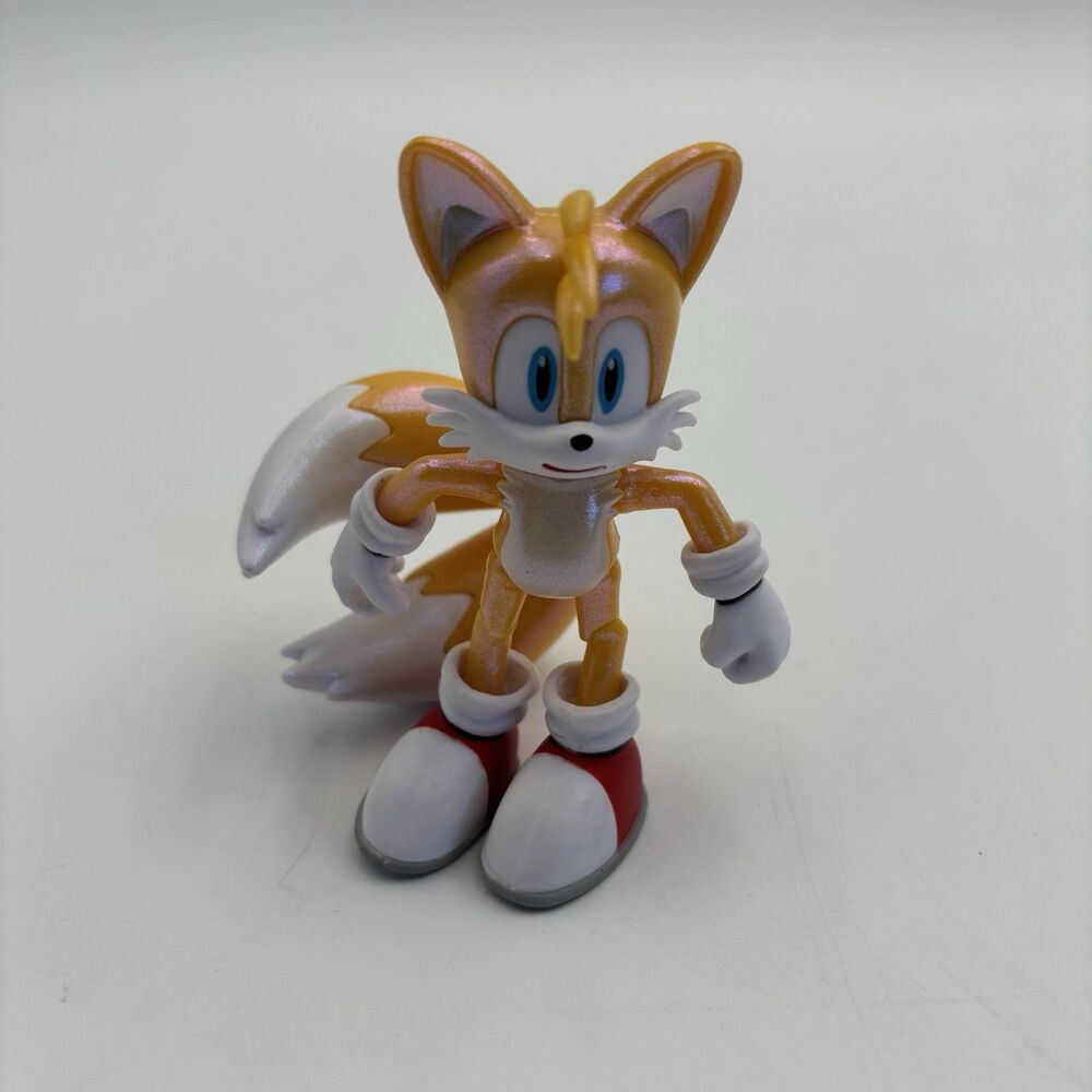 JAKKS Pacific Sonic Hedgehog Tails 4in Figure Pearlescent Iridescent 2023 Rare